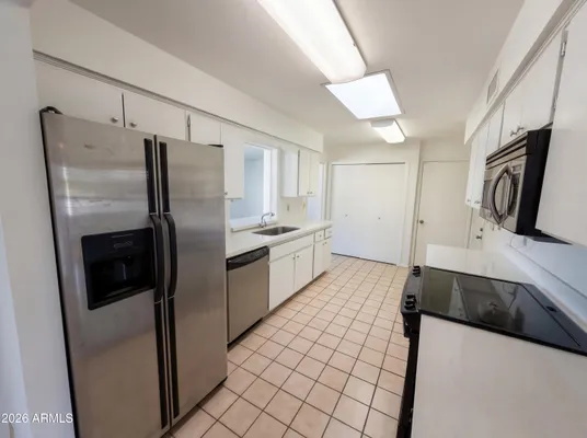 Property Slideshow image 2 of 19 | 964 s rochester -- --, Mesa, AZ, 85206