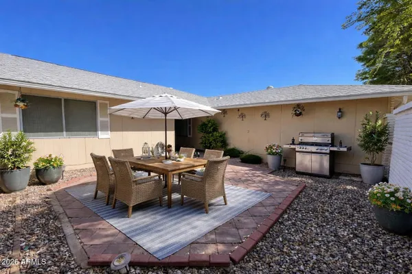 Property Slideshow image 2 of 20 | 17889 n 99th dr, Sun City, AZ, 85373