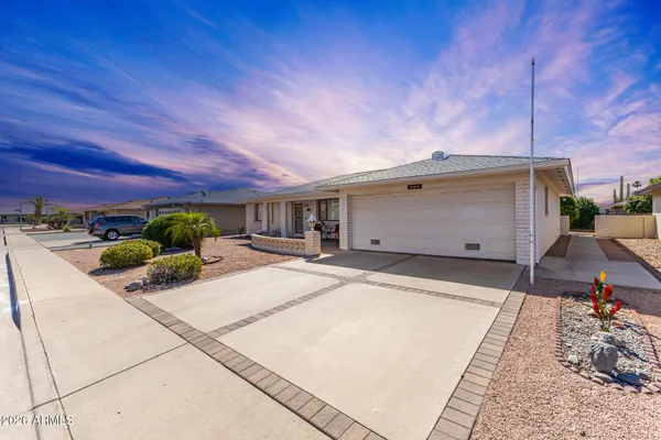 Property Slideshow image 3 of 26 | 8311 e laguna azul ave, Mesa, AZ, 85209