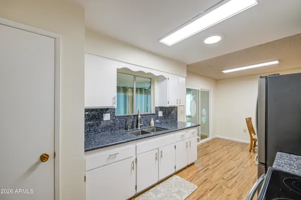 Property Slideshow image 2 of 39 | 9909 w newport dr, Sun City, AZ, 85351