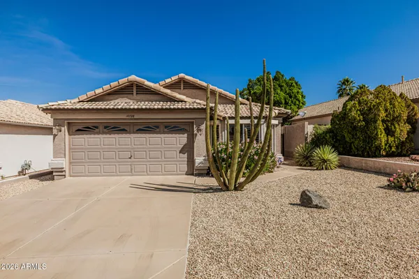 Property Slideshow image 2 of 48 | 10728 w irma ln, Peoria, AZ, 85373