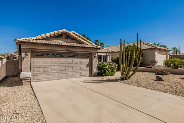 Property Slideshow image 3 of 48 | 10728 w irma ln, Peoria, AZ, 85373