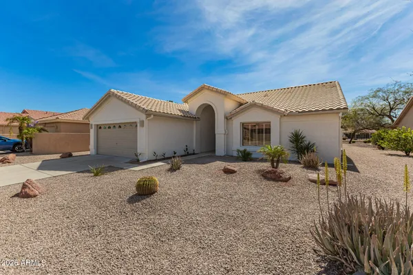 Property Slideshow image 3 of 99 | 9031 e coopers hawk dr, Sun Lakes, AZ, 85248