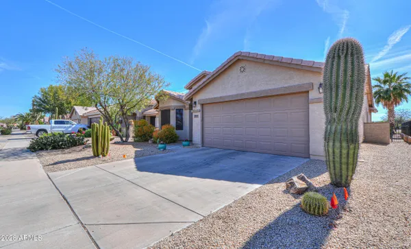 Property Slideshow image 3 of 46 | 2385 e hancock trl, Casa Grande, AZ, 85194