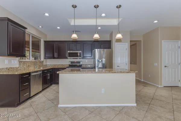 Property Slideshow image 3 of 40 | 16361 w willow creek ln, Surprise, AZ, 85374