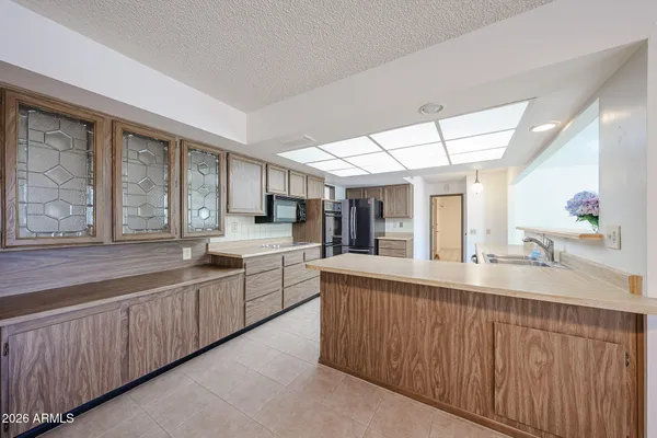 Property Slideshow image 3 of 37 | 17402 n lindgren ave, Sun City, AZ, 85373