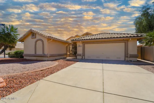 Property Slideshow image 2 of 63 | 14303 w morning star trl, Surprise, AZ, 85374