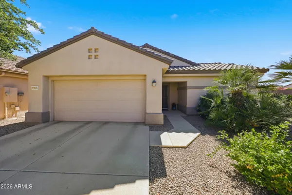 Property Slideshow image 3 of 27 | 19535 n carriage ln, Surprise, AZ, 85374
