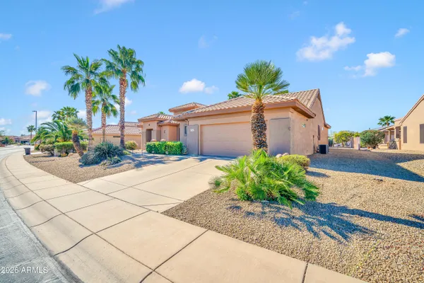 Property Slideshow image 2 of 51 | 15847 w cimarron dr, Surprise, AZ, 85374