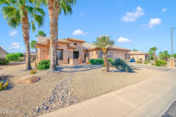 Property Slideshow image 3 of 51 | 15847 w cimarron dr, Surprise, AZ, 85374