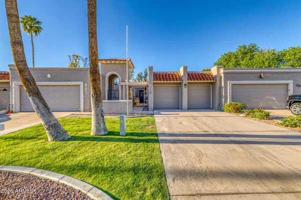 Property Slideshow image 3 of 22 | 10126 e michigan ave, Sun Lakes, AZ, 85248