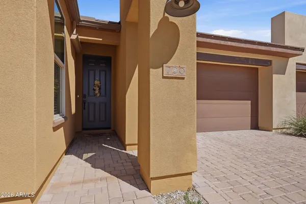 Property Slideshow image 3 of 57 | 720 e cobble stone dr, Queen Creek, AZ, 85140