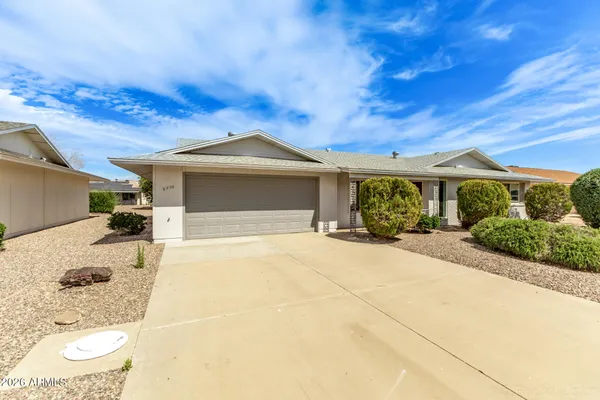 Property Slideshow image 3 of 22 | 9326 w willowbrook dr, Sun City, AZ, 85373