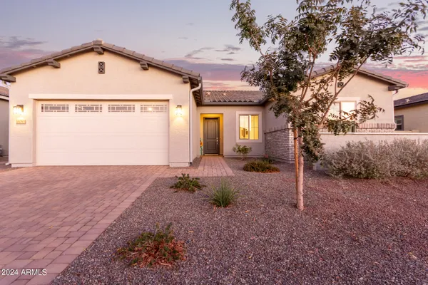 Property Slideshow image 3 of 66 | 16093 s 178th ave, Goodyear, AZ, 85338