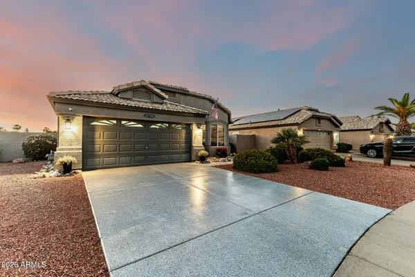 Property Slideshow image 3 of 53 | 20708 n 108th ln, Peoria, AZ, 85373