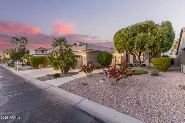 Property Slideshow image 3 of 79 | 15810 w avalon dr, Goodyear, AZ, 85395