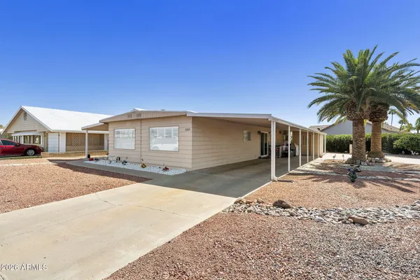 Property Slideshow image 2 of 48 | 8305 e deep canyon ct, Mesa, AZ, 85208