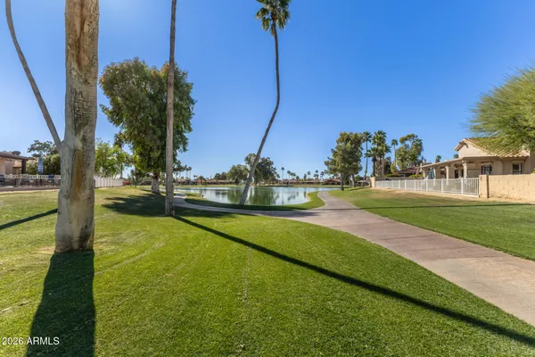 Property Slideshow image 2 of 42 | 10018 e watford way, Sun Lakes, AZ, 85248
