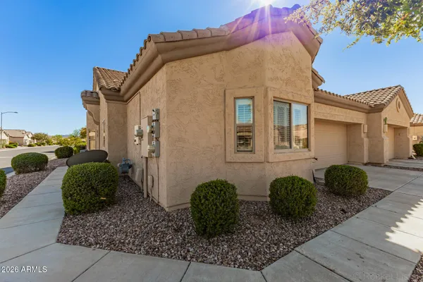 Property Slideshow image 2 of 28 | 1589 e manor dr, Casa Grande, AZ, 85122