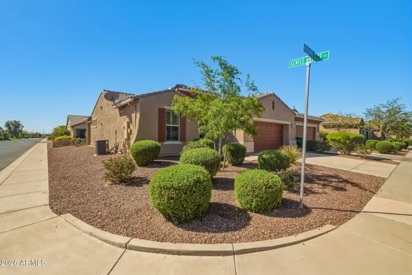 Property Slideshow image 2 of 50 | 41573 w monsoon ln, Maricopa, AZ, 85138