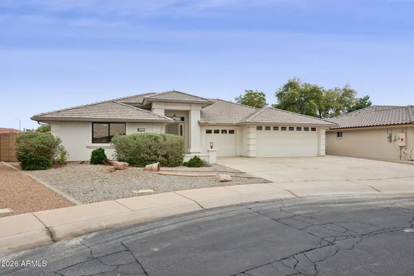 Property Slideshow image 3 of 74 | 2153 s cherrywood cir, Mesa, AZ, 85209