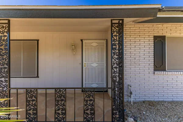 Property Slideshow image 3 of 21 | 9404 w hidden valley cir, Sun City, AZ, 85351