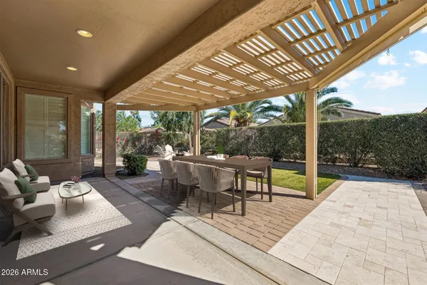 Property Slideshow image 3 of 42 | 4747 e narrowleaf dr, Gilbert, AZ, 85298