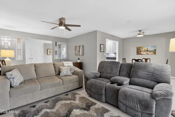 Property Slideshow image 3 of 58 | 10939 w roundelay cir, Sun City, AZ, 85351