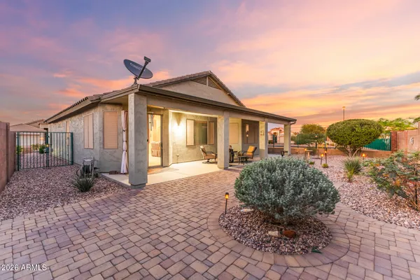 Property Slideshow image 3 of 29 | 18233 w addie ln, Surprise, AZ, 85374