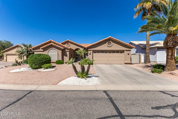 Property Slideshow image 2 of 38 | 11124 e watford ct, Sun Lakes, AZ, 85248