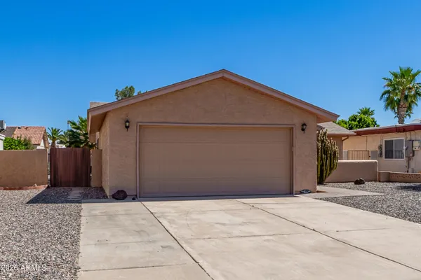 Property Slideshow image 2 of 26 | 26619 s snead dr, Sun Lakes, AZ, 85248