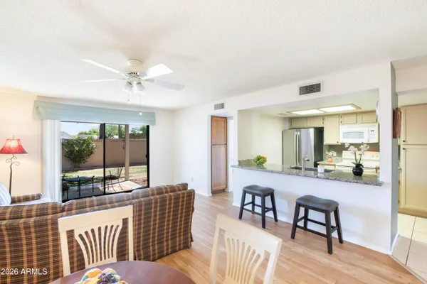 Property Slideshow image 3 of 14 | 18723 n 92nd dr, Peoria, AZ, 85382