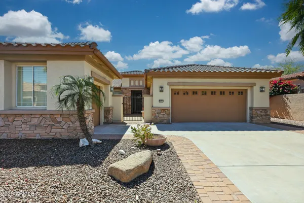 Property Slideshow image 3 of 43 | 16231 w cheery lynn rd, Goodyear, AZ, 85395