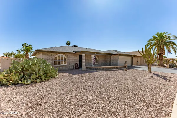 Property Slideshow image 2 of 24 | 8159 e kilarea ave, Mesa, AZ, 85209