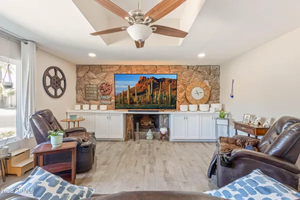 Property Slideshow image 2 of 41 | 4345 e sequoia trl, Phoenix, AZ, 85044