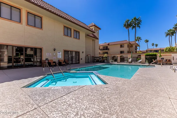 Property Slideshow image 2 of 29 | 10330 w thunderbird blvd c308, Sun City, AZ, 85351