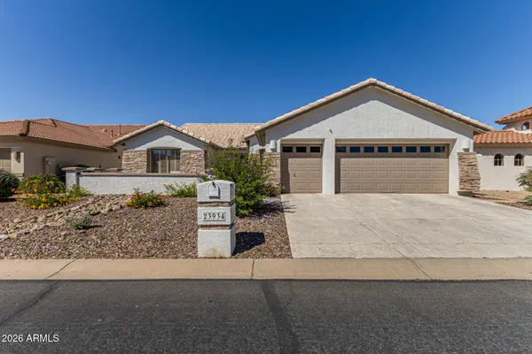Property Slideshow image 2 of 47 | 23934 s berrybrook dr, Sun Lakes, AZ, 85248