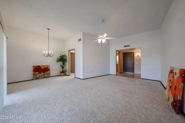 Property Slideshow image 2 of 32 | 11009 w jacaranda dr, Sun City, AZ, 85373