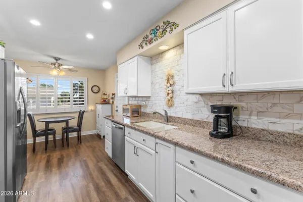 Property Slideshow image 3 of 34 | 10410 w floriade dr, Sun City, AZ, 85351