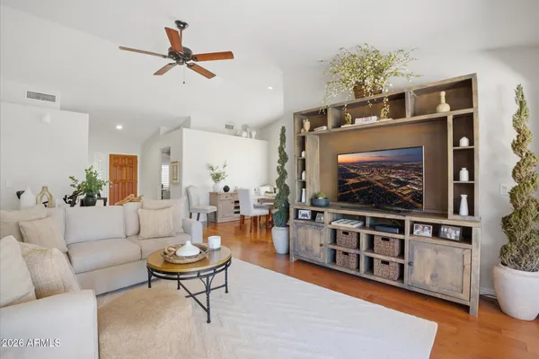 Property Slideshow image 2 of 23 | 19523 n 84th ave, Peoria, AZ, 85382