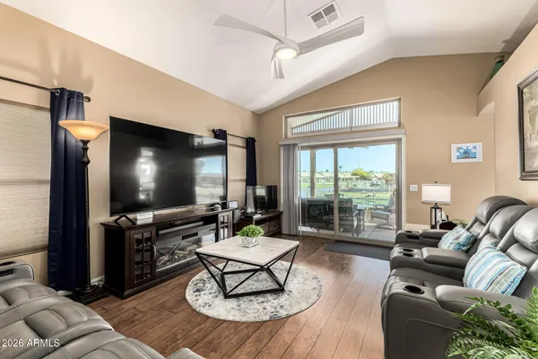 Property Slideshow image 3 of 24 | 10617 w runion dr, Peoria, AZ, 85382