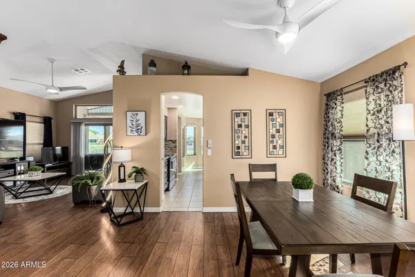 Property Slideshow image 2 of 24 | 10617 w runion dr, Peoria, AZ, 85382