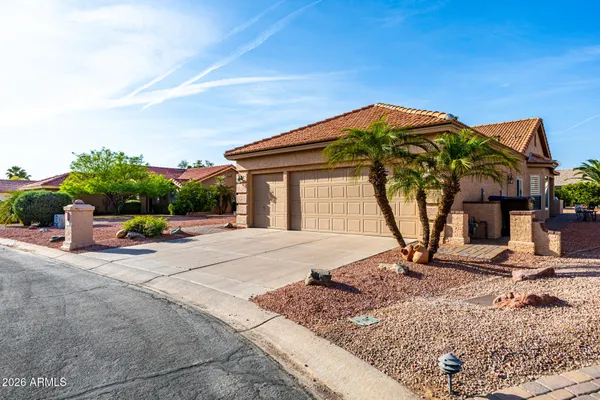 Property Slideshow image 2 of 55 | 10234 e cedar waxwing dr, Sun Lakes, AZ, 85248