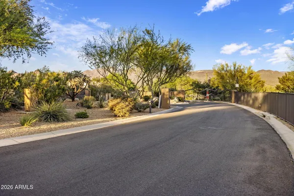 Property Slideshow image 2 of 69 | 19046 e tonto verde dr, Rio Verde, AZ, 85263