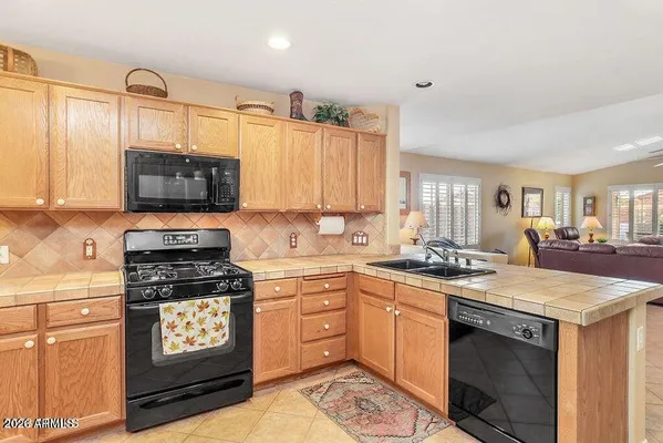 Property Slideshow image 2 of 7 | 11009 w wikieup ln, Peoria, AZ, 85373