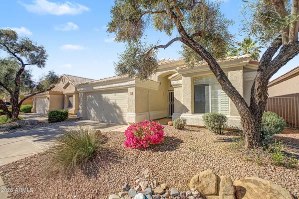 Property Slideshow image 3 of 53 | 13940 w paiute trl, Surprise, AZ, 85374