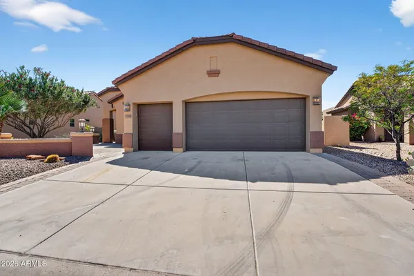 Property Slideshow image 3 of 48 | 5374 n gila trail dr, Eloy, AZ, 85131