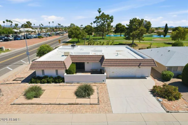 Property Slideshow image 2 of 27 | 15225 n cameo dr, Sun City, AZ, 85351