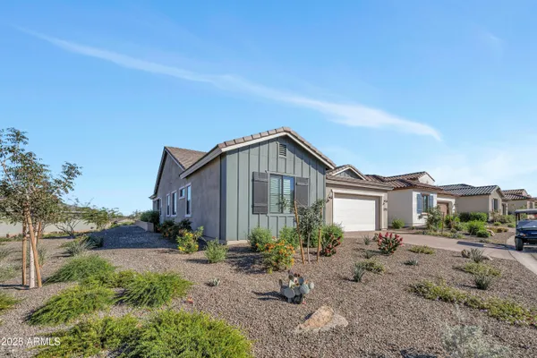 Property Slideshow image 3 of 40 | 5995 n 207th ave, Buckeye, AZ, 85396