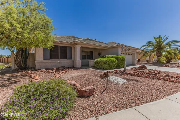 Property Slideshow image 3 of 35 | 17233 n thornberry dr, Surprise, AZ, 85374